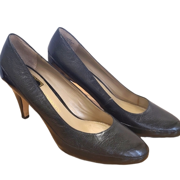 Liz Claiborne Black Pumps size 7.5 - Picture 2 of 9